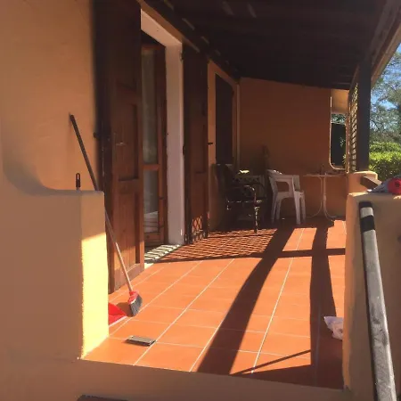 Dom wakacyjny Eden Beach, Trilocale Con Giardino A Pochi Passi Dal Mare