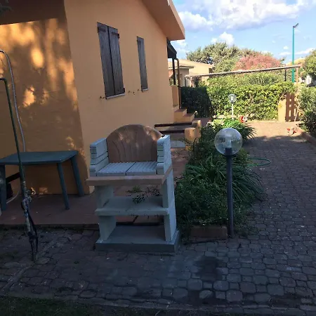 Eden Beach, Trilocale Con Giardino A Pochi Passi Dal Mare